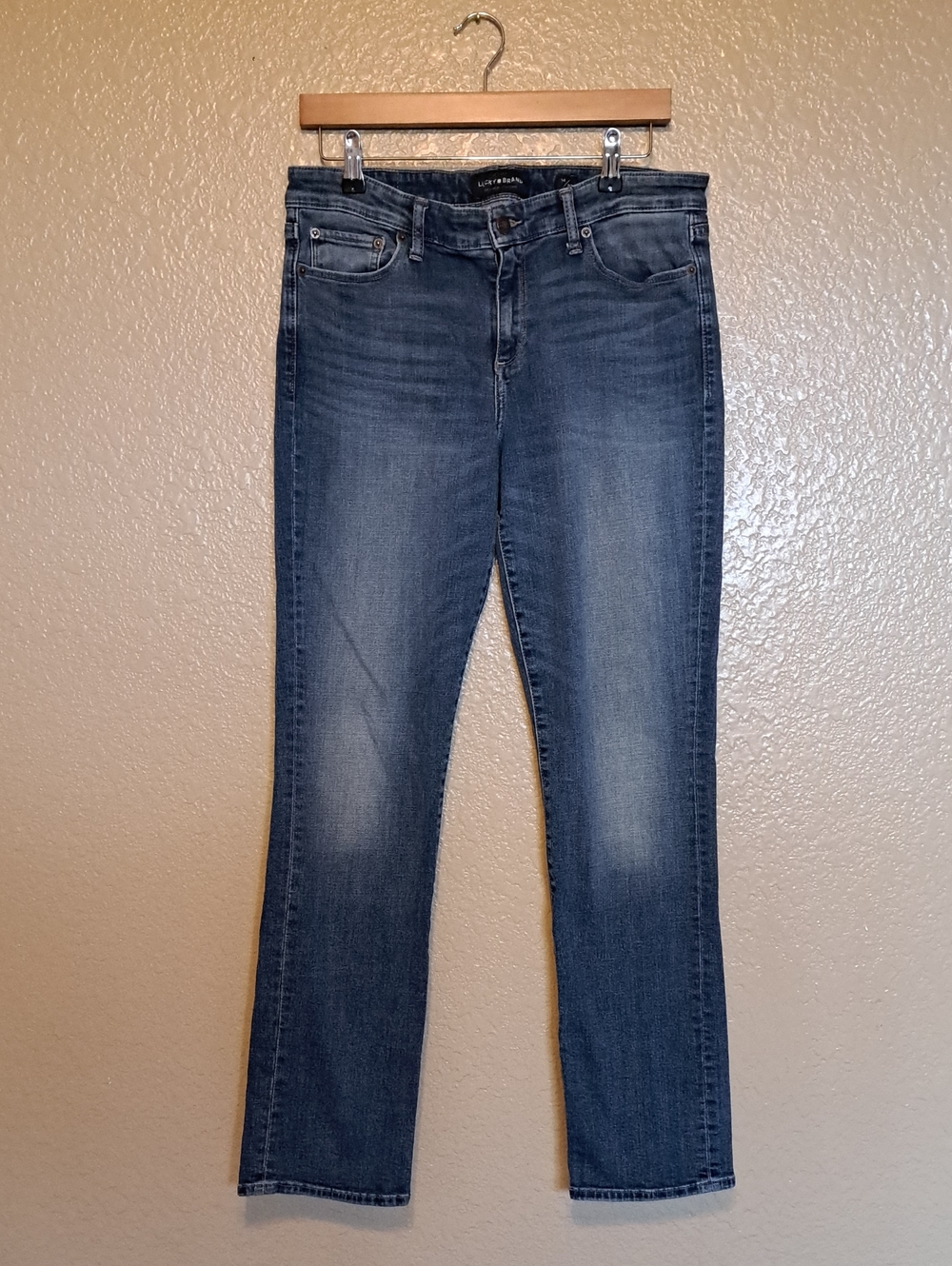 Lucky Sweet Straight Women's Straight Leg Jeans - Size 14/32 Regular.